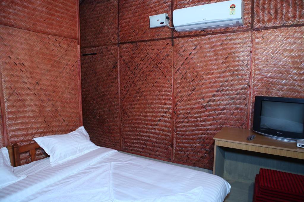 فاركَالا Savithri Inn Bamboo Cottages & Resorts المظهر الخارجي الصورة